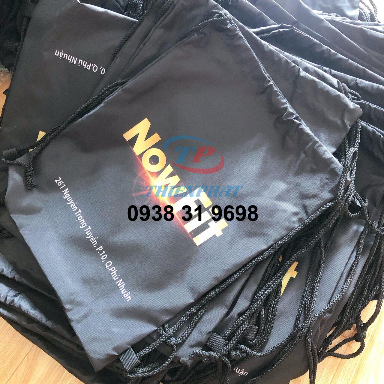 XƯỞNG MAY TÚI DÂY RÚT MÀU ĐEN